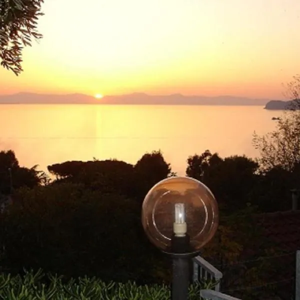 Fewo Sole e Azzurro, hotel v destinaci Capoliveri
