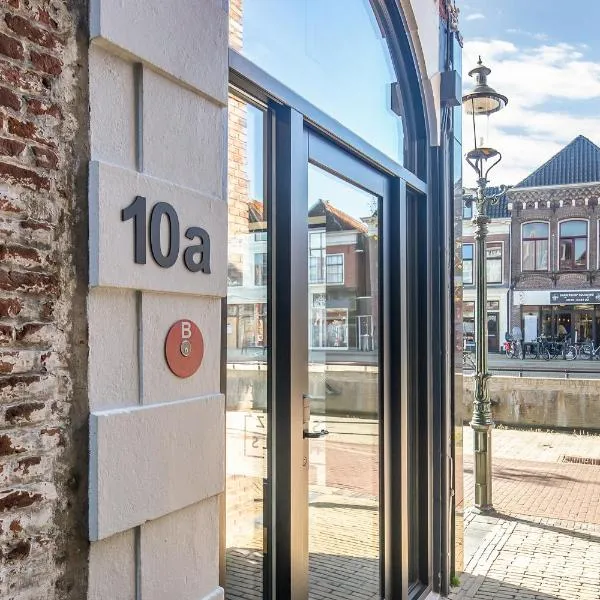 Snoozz Hotels Bolsward Boutique hotel zonder receptie met digitale sleutel, hotel en IJlst