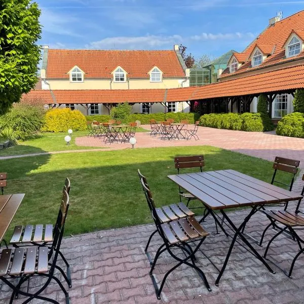 Bechnerův statek, hotel v destinaci Lány