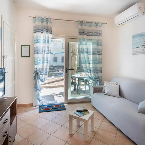 Nel verde a due passi dal mare, hotel Lido di Spinában