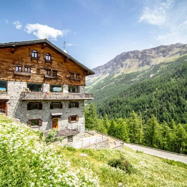 Hotel & Restaurant Perret - Mountain People, hotel en Valgrisenche