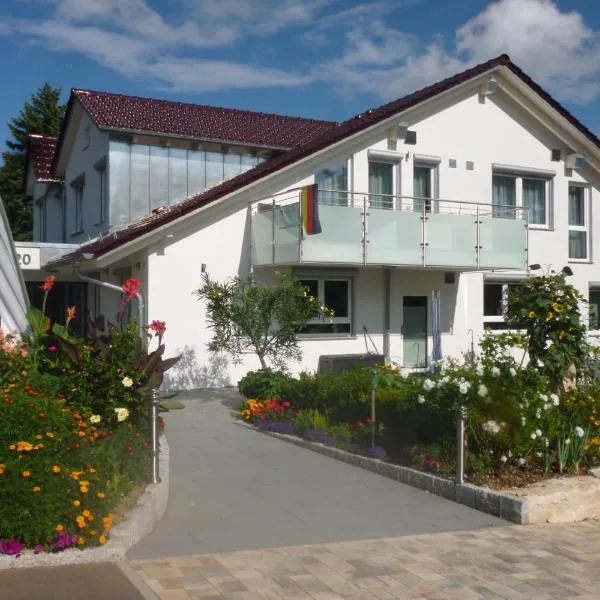 Landpension Wachtkopf Ferienwohnungen, hotel in Vaihingen an der Enz