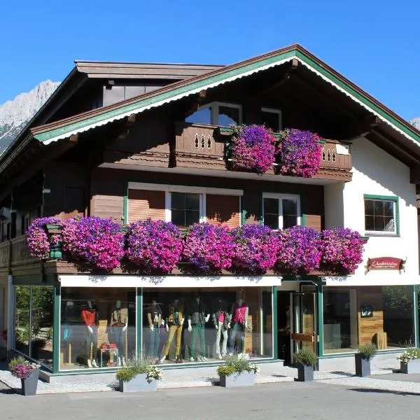 Alpking Hostel, Hotel in Ellmau