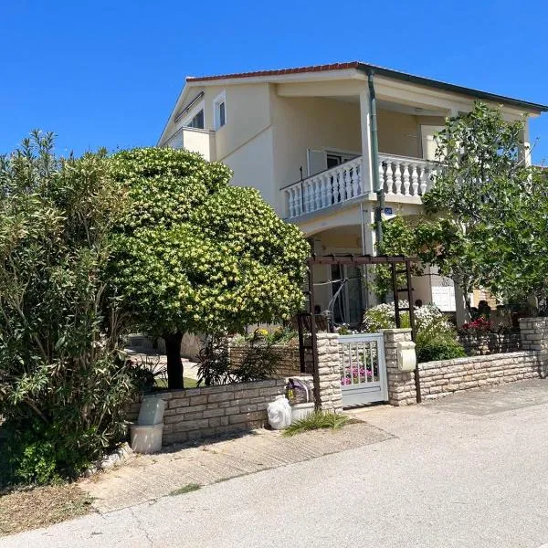 Appartements Slavica, hotel en Miškovići