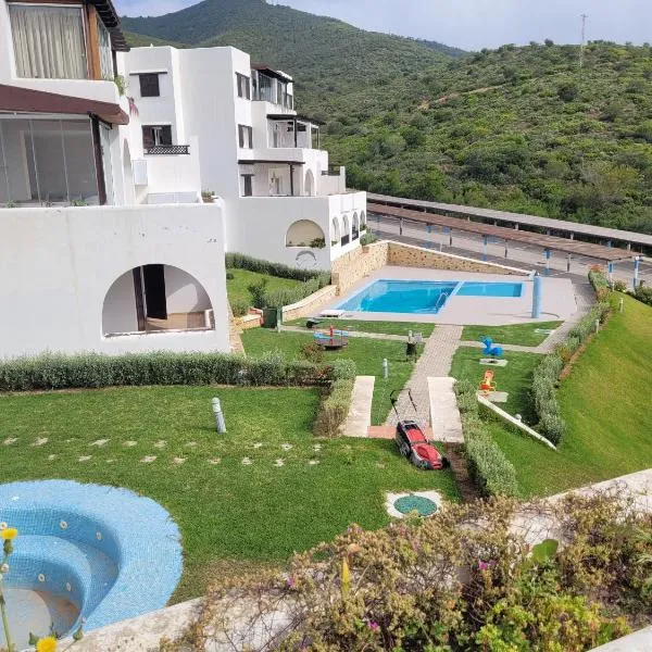 Lovely holiday apartment at 8mn walk from beach for families, hótel í Cabo Negro