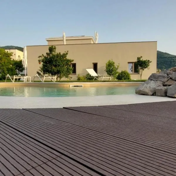Do' Petro Relax & Pool, hotel v destinaci Vico Equense