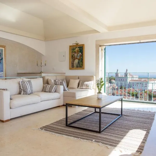 Penthouse Terrace 360º Lisbon View by LovelyStay, hotel en Lisboa