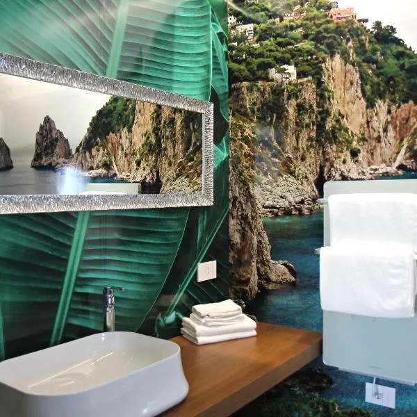 Room Capri, hotel in SantʼAntonio Abate