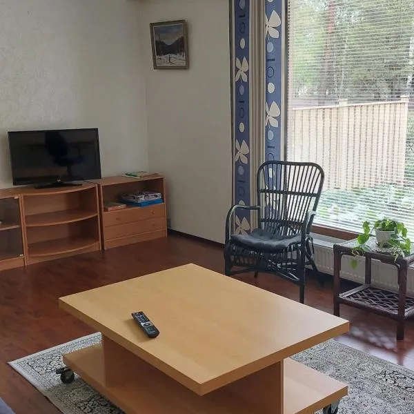 Apartment with sauna in Harjavalta, free WIFI, hotell i Harjavalta