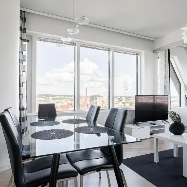 Stunning Views 11th Floor 2BR Home with Sauna - Hosted by 2ndhomes, hotel a Tampere