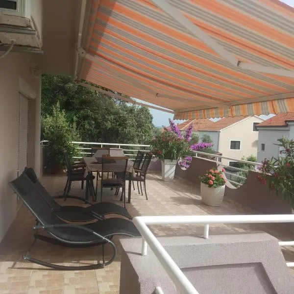 Apartments Adrian – hotel w Bibinje