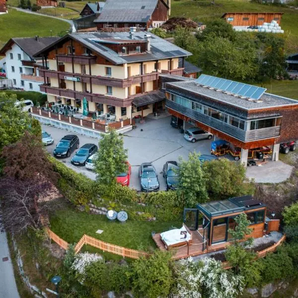 Hotel Dunza, hotel in Schlins