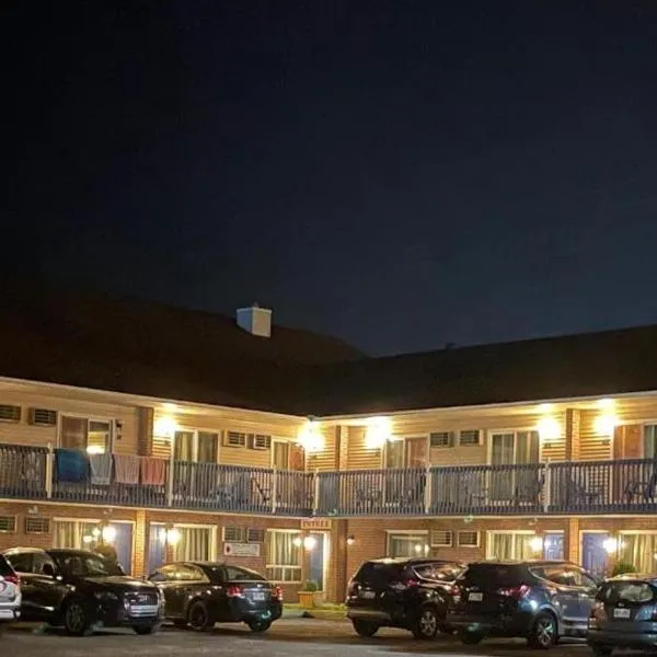 Hotel Motel Granby, hotel v destinaci Granby