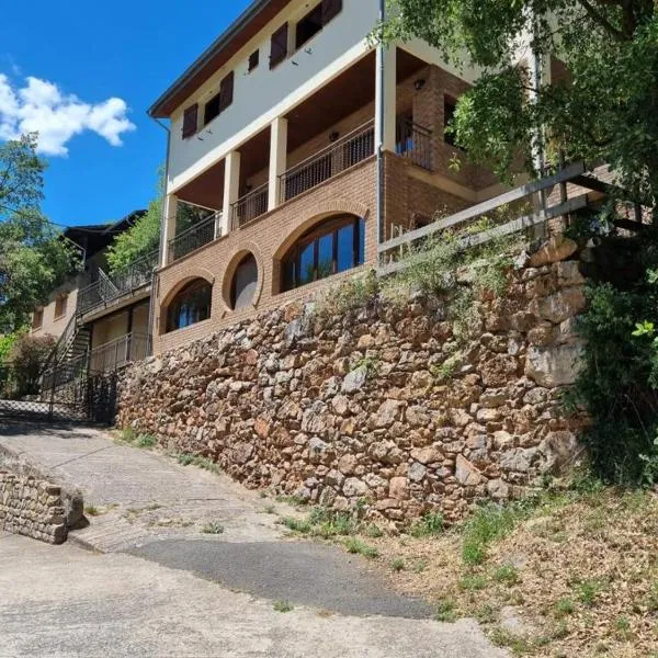 Casa Teresina, hotel in La Pobleta de Bellvei