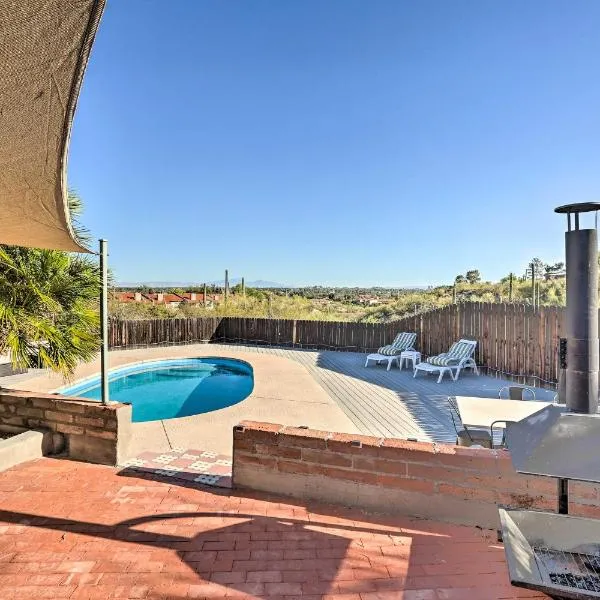 Tucson Oasis 'La Casa de las Palmas' w/ Pool! – hotel w mieście Tucson