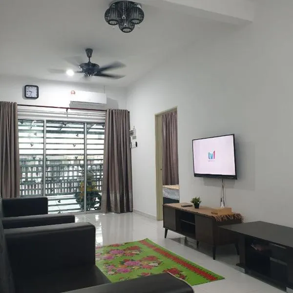 HOMESTAY IMPIAN QASEH MANJUNG (MUSLIM), hotel v destinaci Seri Manjung