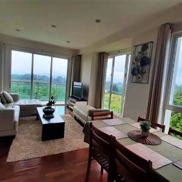 Santubong Suites B Just Like Home Damai, hotel v destinaci Kučing