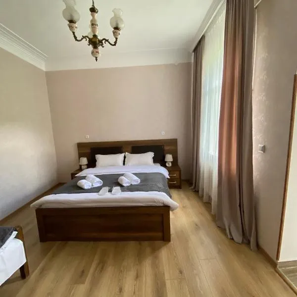 Dato Khetaguri Apartment, hotel in Stepantsminda