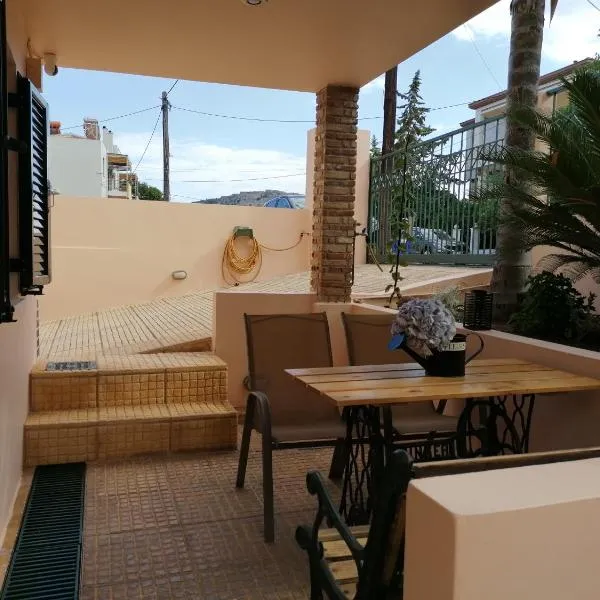 petite nafplio sofos apartment, готель у місті Amarianos