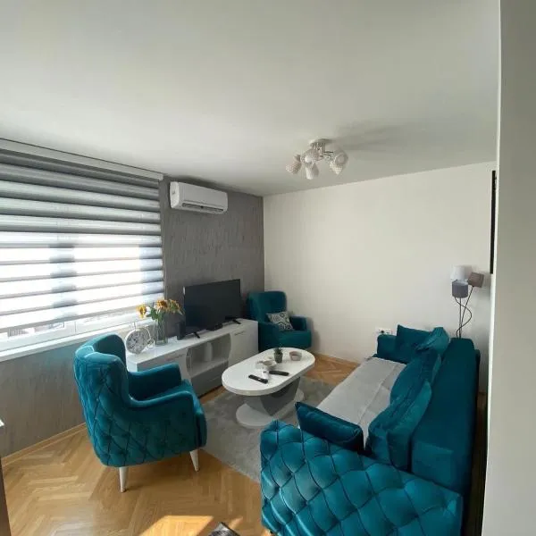 Dora Lux & Free Indoor Parking, hotel in Vrnjačka Banja