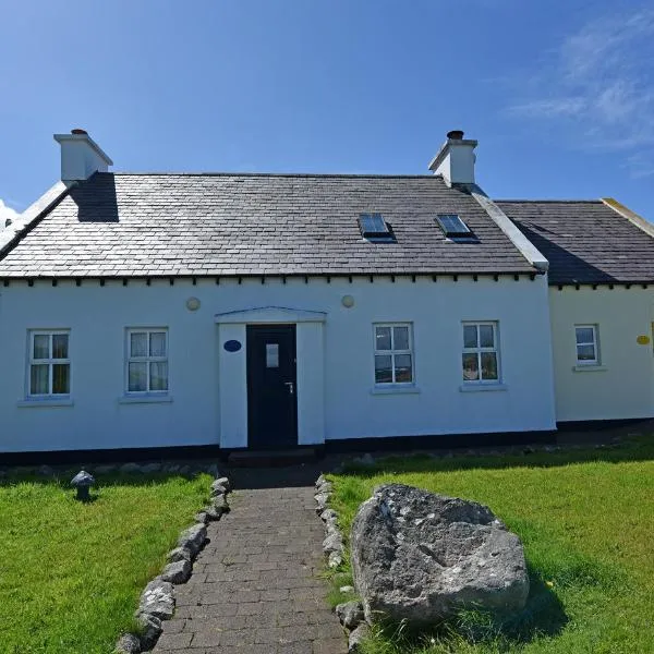 Fishermans Village with Sea Views, hotel in Carrigart