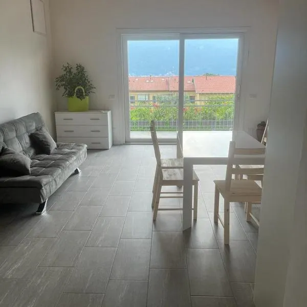 Casa Malù, hotel in Mandello del Lario