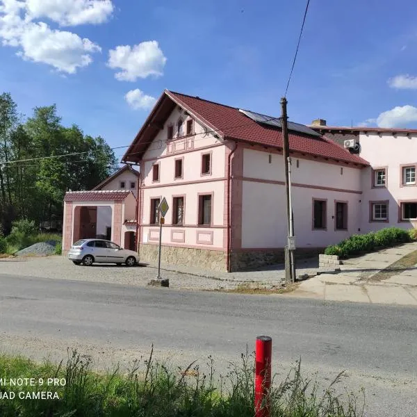 Příjemné ubytování na farmě: Velký Malahov şehrinde bir otel