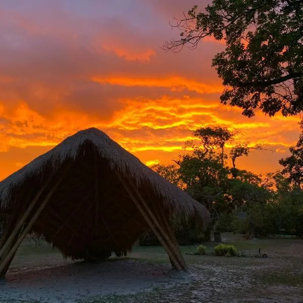 Namastê Pousada e Camping, Hotel in Cananéia