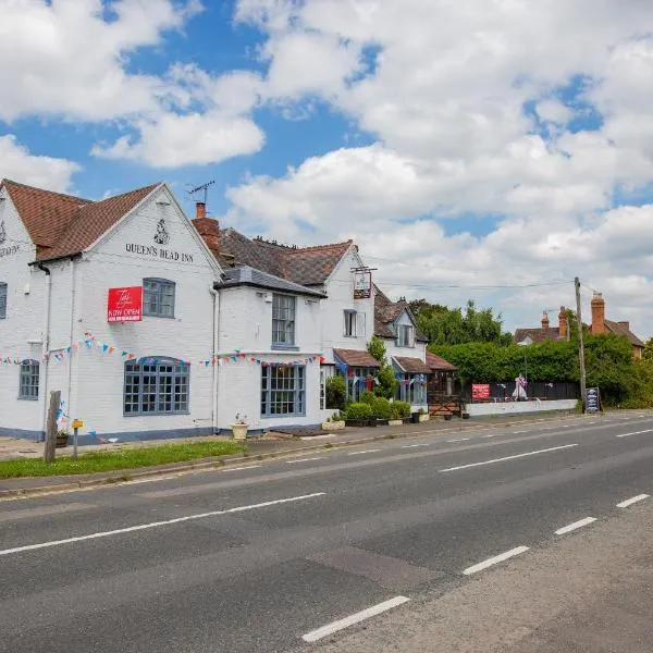 Queens Head Inn, מלון באיבשאם