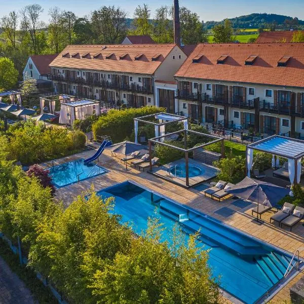 Resort Čapí Hnízdo: Olbramovice şehrinde bir otel