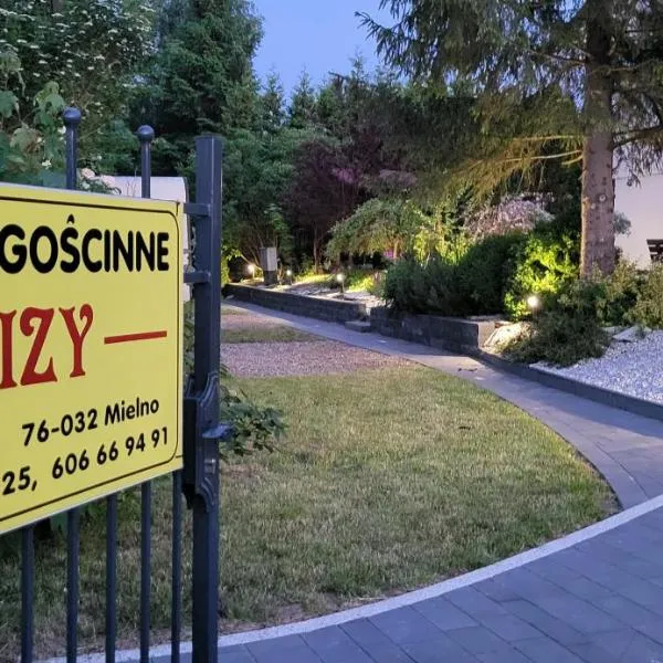 "U IZY" Pokoje gościnne i przyczepy campingowe, hotel in Mielno