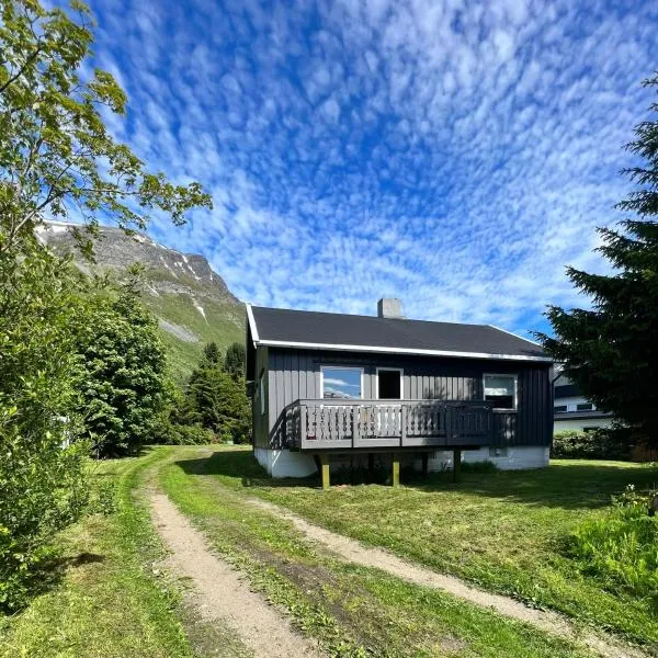 Lyngen House, hotel di Lyngseidet