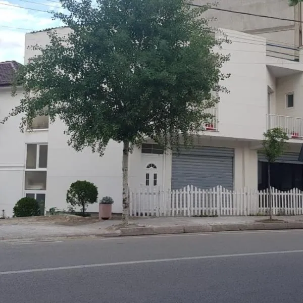 Hill View 7 Apartments, hotel v destinaci Pogradec