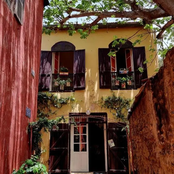 Chez Coumbis, hotell i Gorée