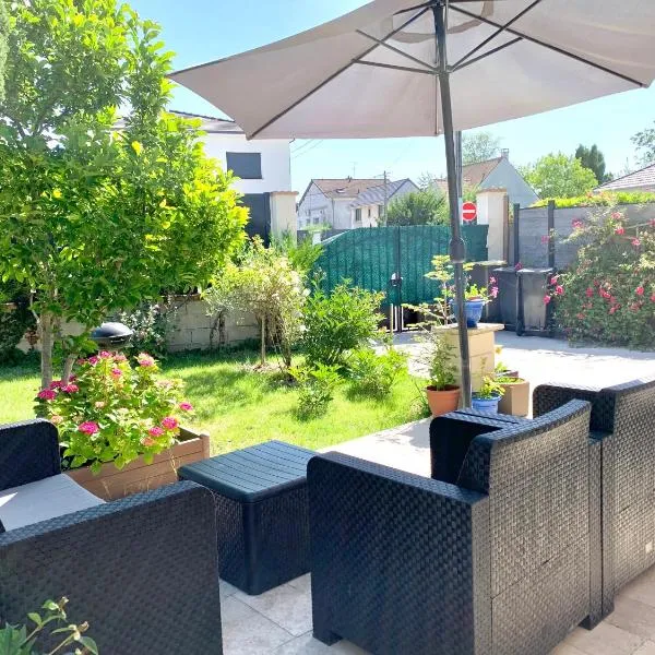 MaisonTevy - Appart 2 Chambres-4lits-Terrasse-Jardin & Studio-Confort-Climatisation- Idéale-Pro-Tourisme, hotel v destinácii Pontault-Combault