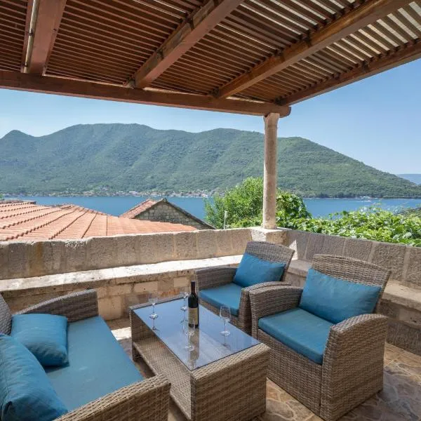 Apartments Franovic, hotel v destinácii Perast