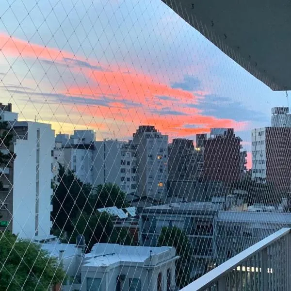 Acogedor, coqueto y luminoso apartamento en Pocitos, hotel en Montevideo