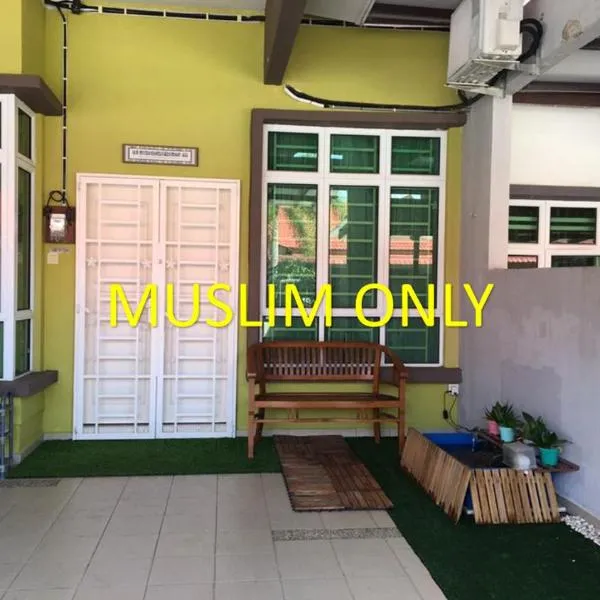 AMMAR FATIMAH HOMESTAY @ MERLIMAU, MELAKA, hotel a Merlimau