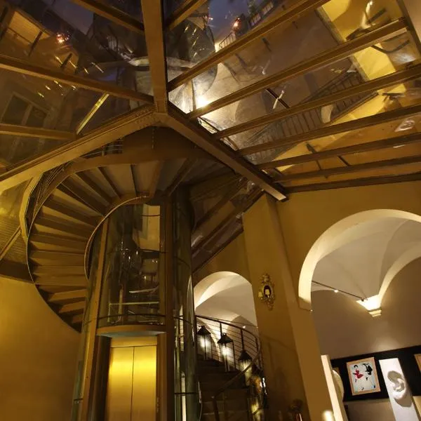 Borghese Palace Art Hotel: Villamagna'da bir otel