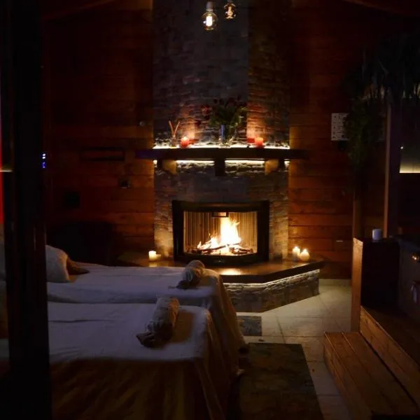 Mini spa in chalet bosco e trullo, hotel v destinaci Cisternino