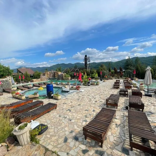 Pensiunea BELVEDERE YACHTCLUB Berzasca, hotel v destinaci Berzasca
