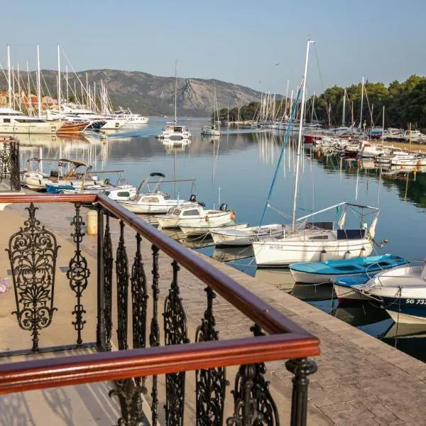 Ancora Faros, hotel v destinaci Stari Grad