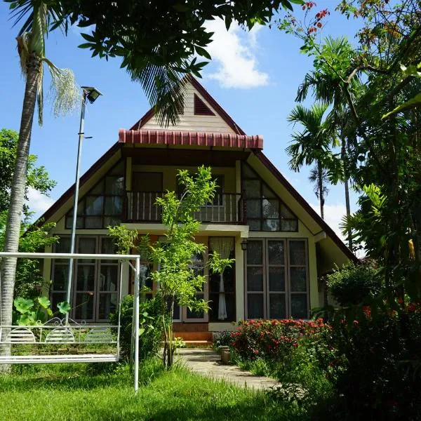 SukSanti CoLiving and Vacation, hotel in Mae Salong Nai