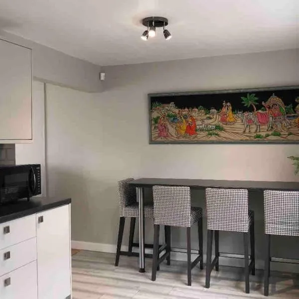 Welsh Getaway Home No 1 - 10 mins to Bike Park Wales, hotel in Merthyr Tydfil