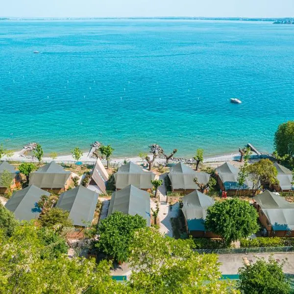 Camping Village Riva Blu, מלון בפדנגה סול גארדה