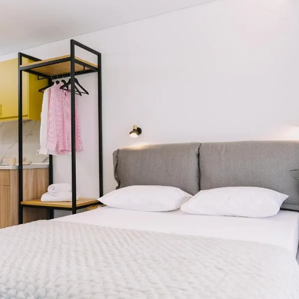 BLUE STONE Luxury Suites, hotel v destinaci Limenaria