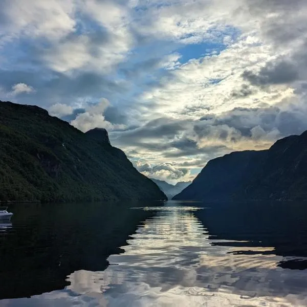 Frafjord Apartments Frøya, hotel en Frafjord