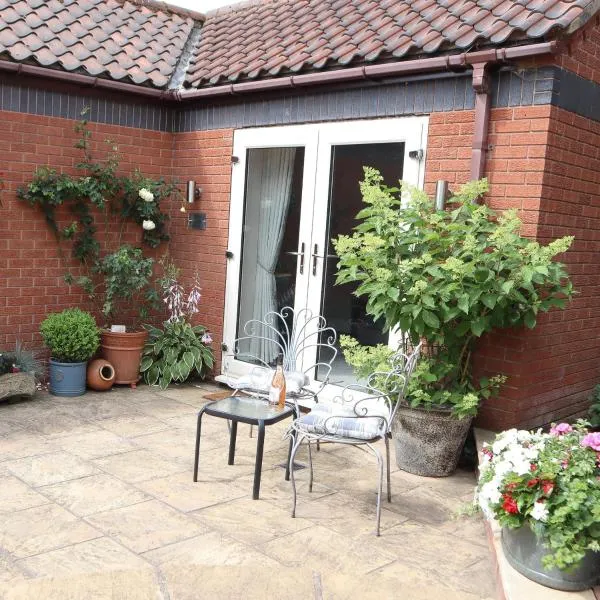 The Gardens Room, hotel in Upton