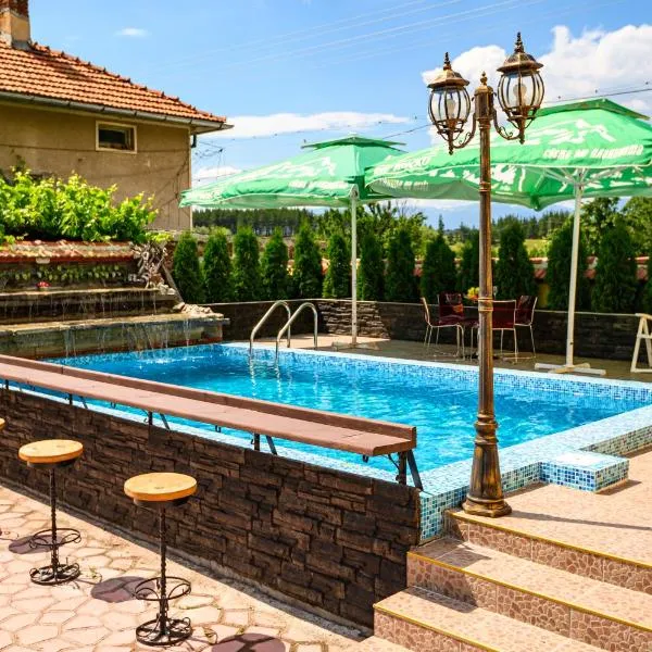 Guest House Dinaya, hotel en Dobrinishte