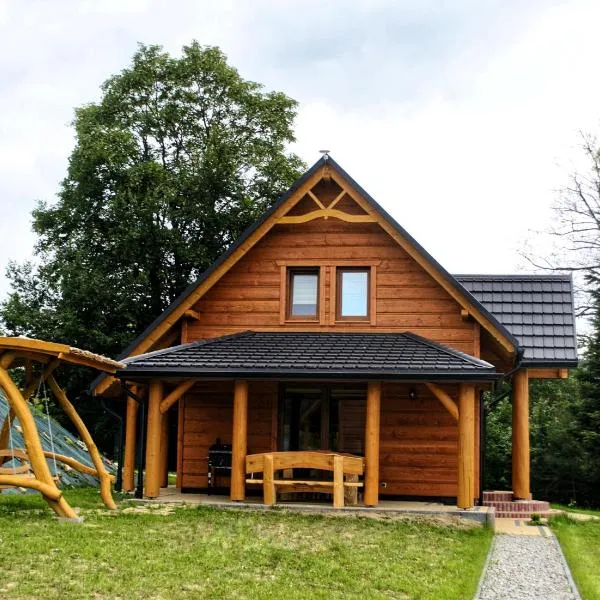 Bieszczadzkie Dworki, hotel v destinácii Ropienka